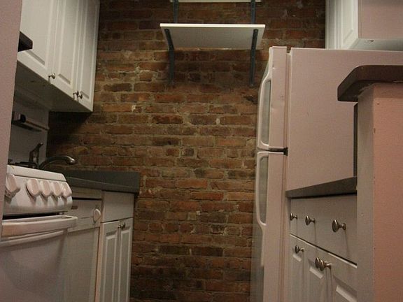 5th image of 530 E 89th St APT 4M