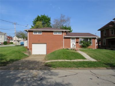 29 S 2nd St, Youngwood, PA, 15697