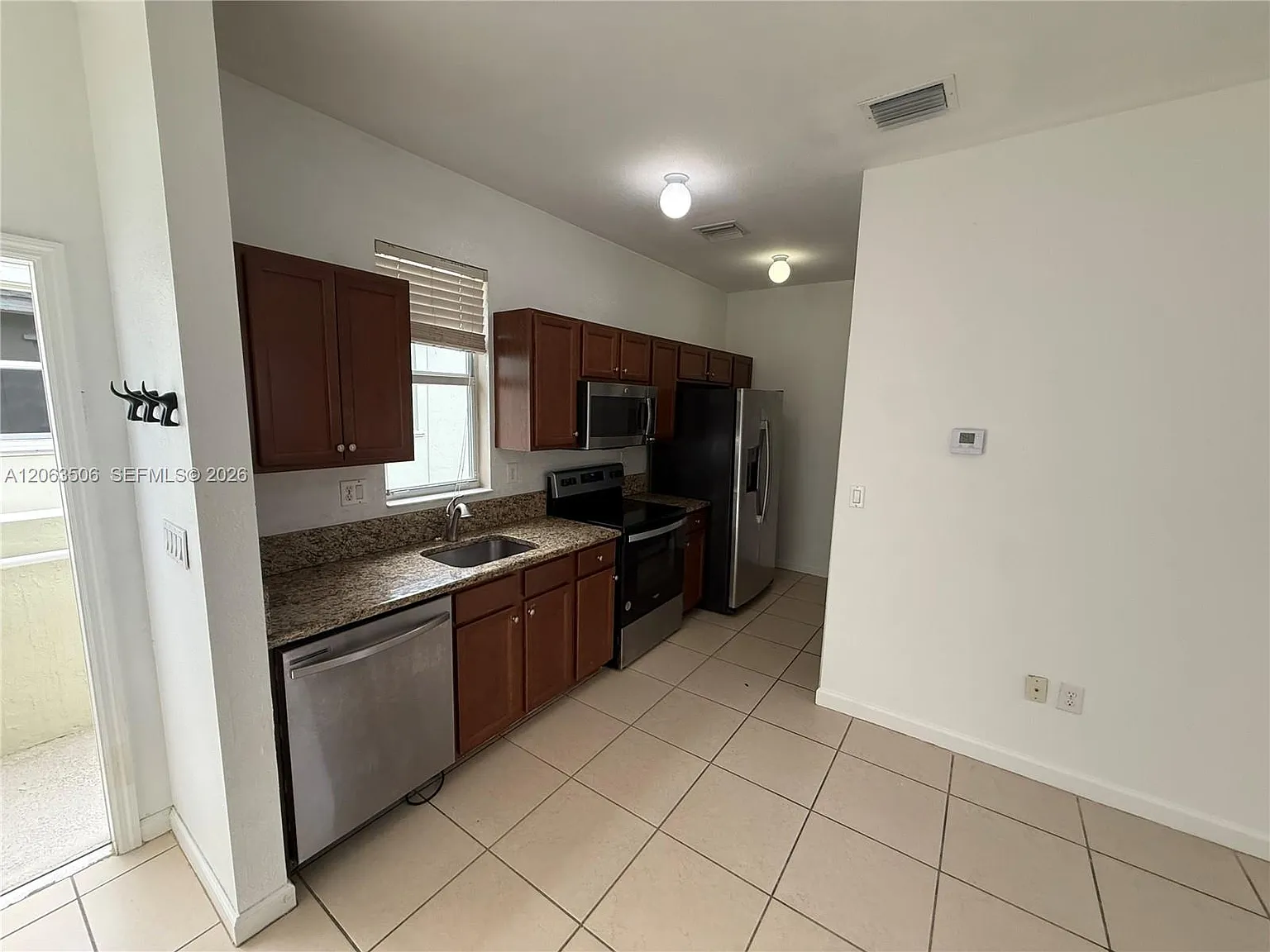 Kendall Commons Townhomes — Photo 1