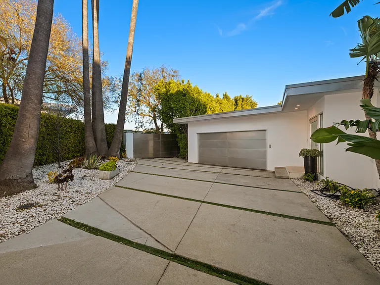 10134 Angelo View Dr — Photo 33