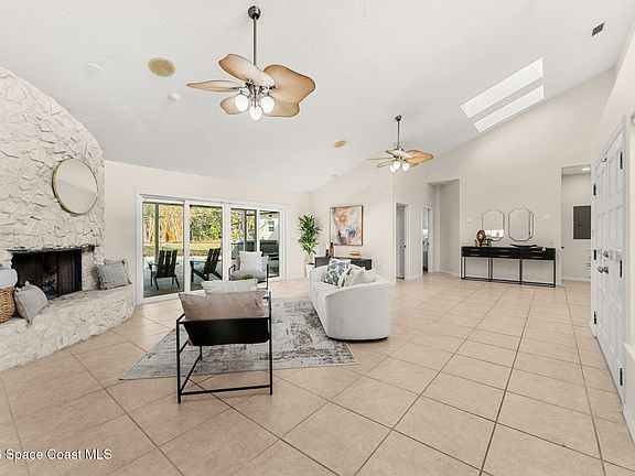 3rd image of 3070 Rio Plumosa N