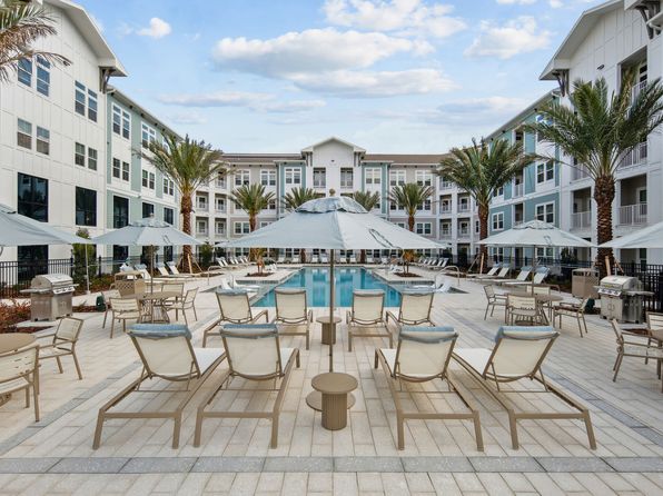 662 SE Becker Rd #1-421