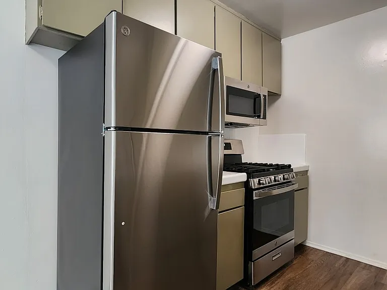 10138 Palms Blvd #2 — Photo 7