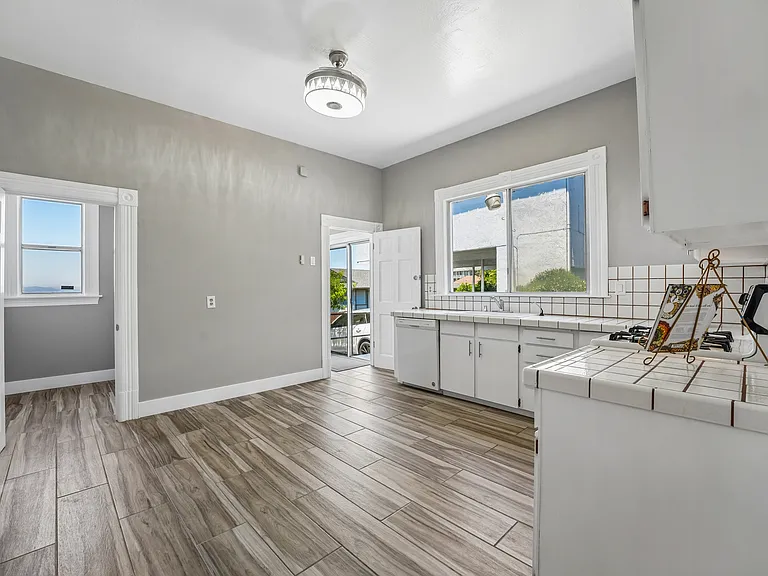 517 Branciforte St — Photo 37