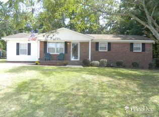 702 E Howe Springs Rd, Florence, SC 29505