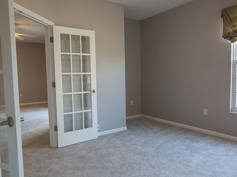 3848 Carberry Dr — Photo 32