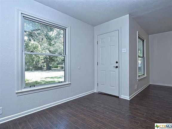 2nd image of 315 Smith Ln