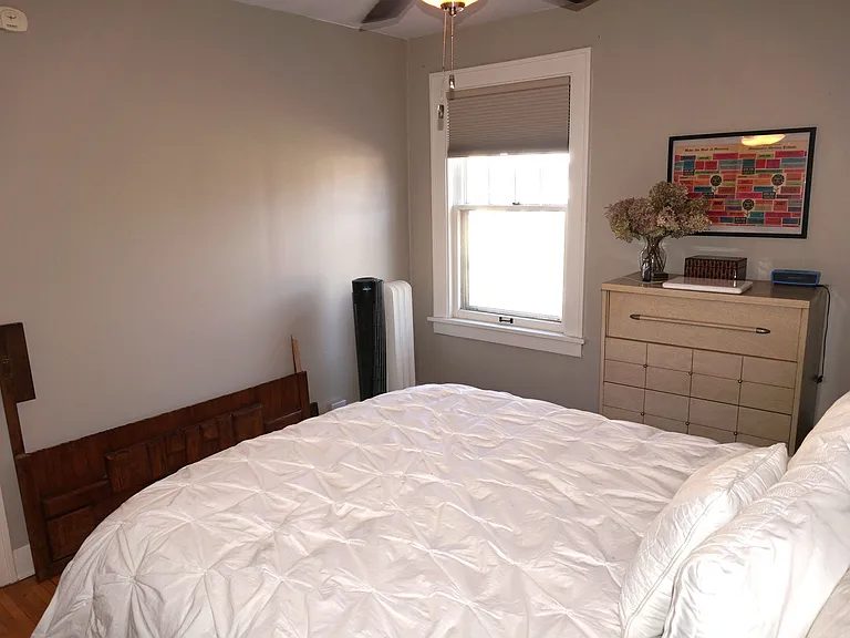 Ashland & Laurel Apartments — Photo 10