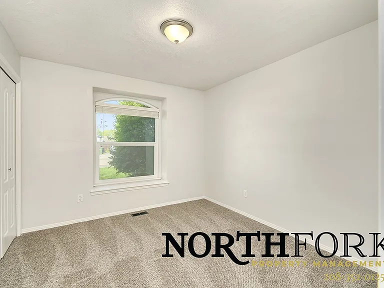 599 N Brownfield Way — Photo 9