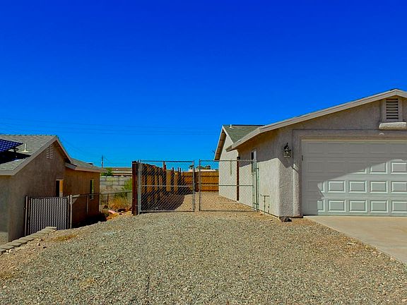 4th image of 3595 Clearwater Dr