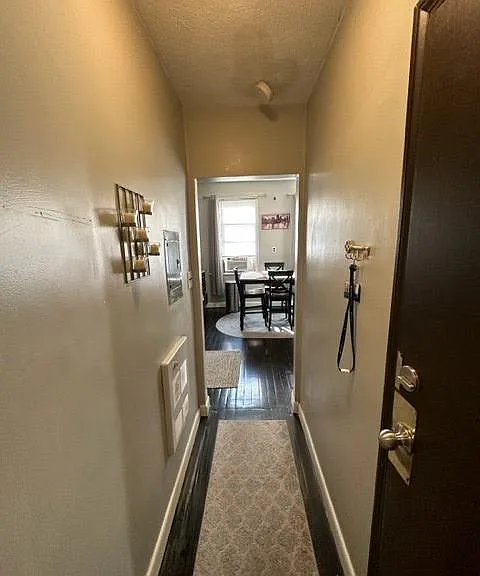 8 Margaret St #4 — Photo 16