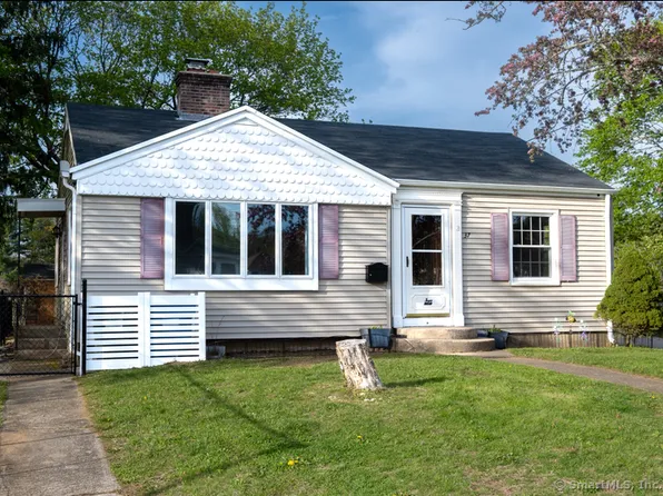 37 Russell Road, Norwich, CT 06360