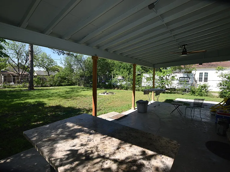 1630 W Craig Pl — Photo 13
