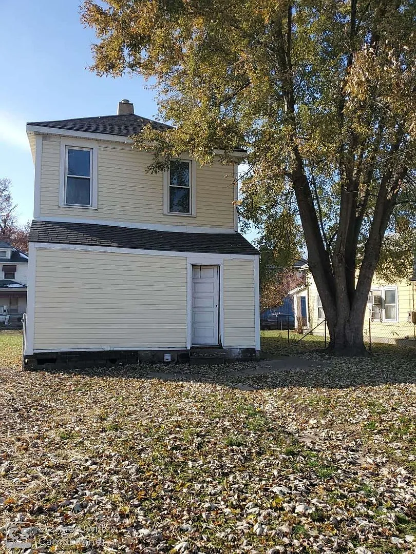 Great 3 bed 1.5 Bath close to University of Dayton, MIami Valley Hospital and greater Dayton. — Photo 2