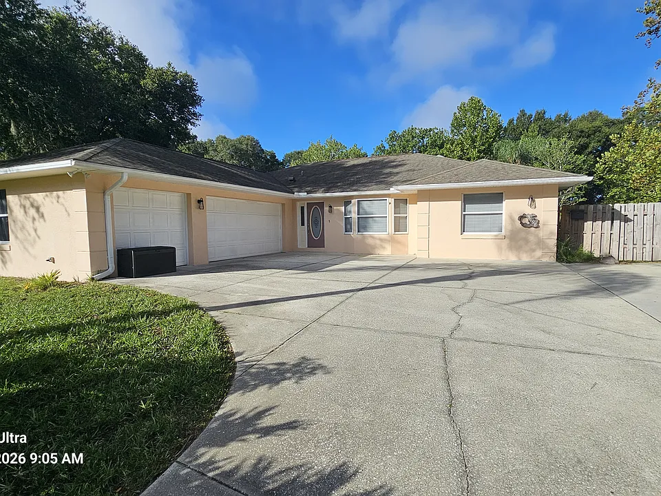3998 Dakota Cir