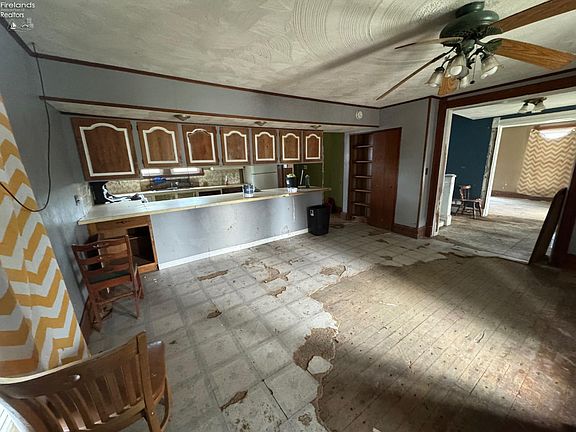 4th image of 58 Sandusky St