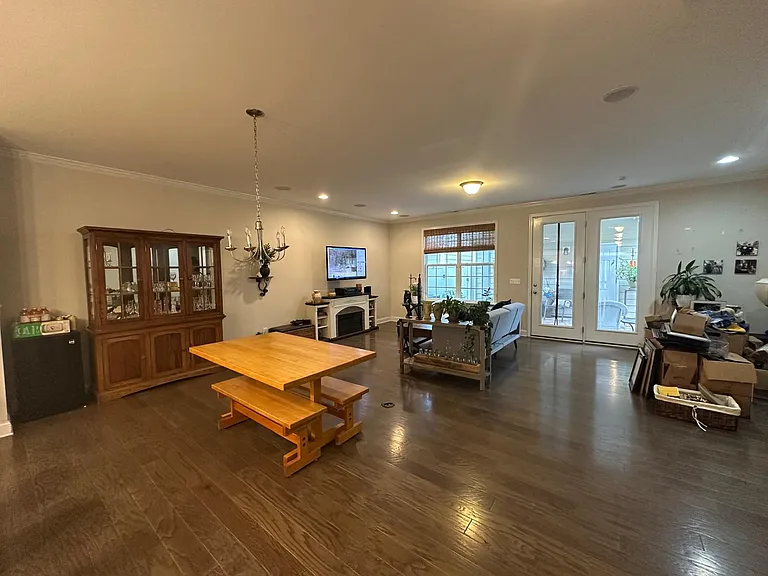 124 Spring Pine Ln — Photo 4
