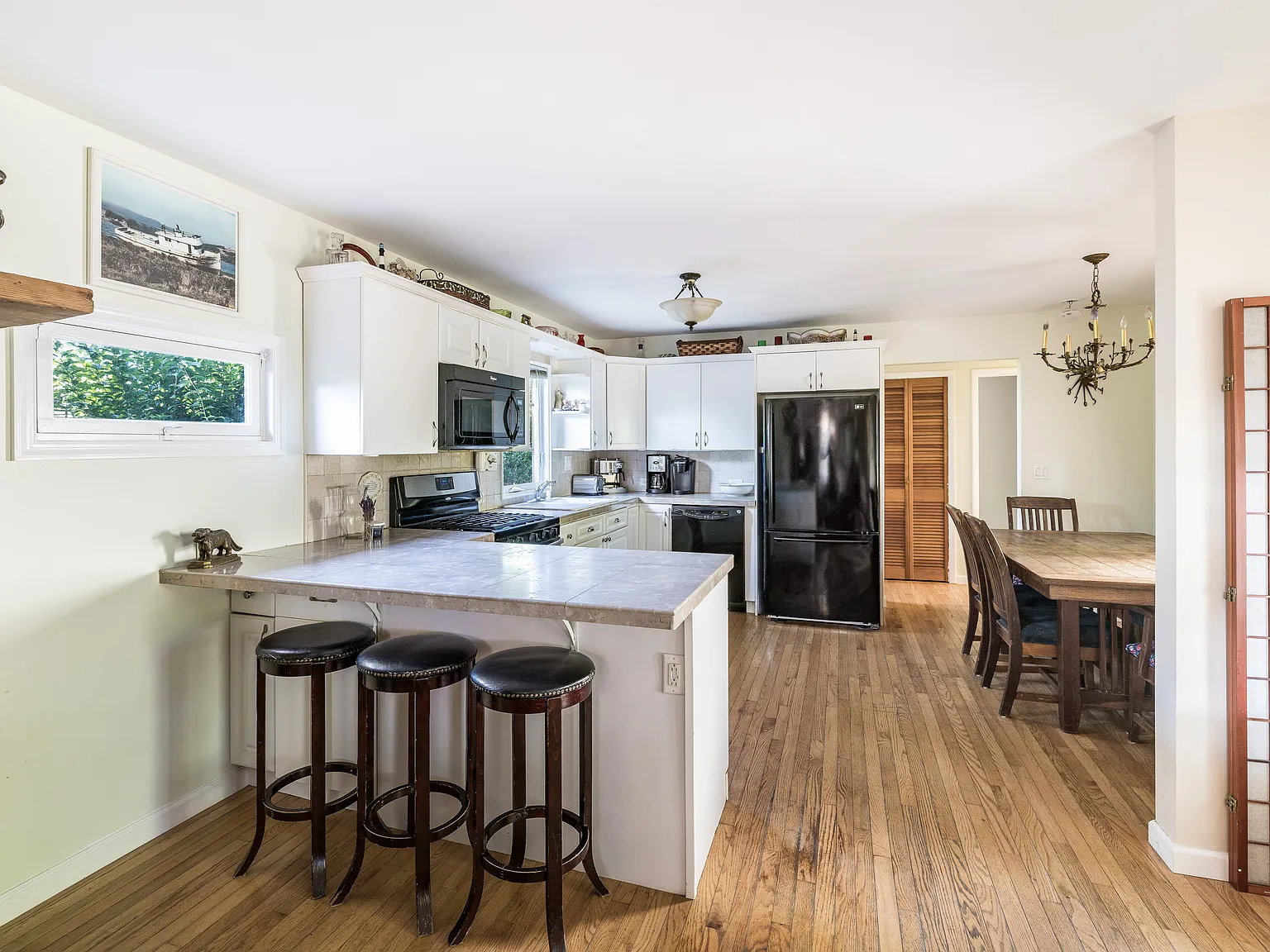 Ditch Plains Beach House — Photo 4