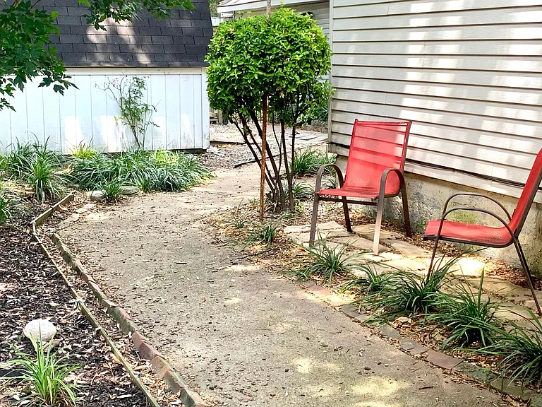 1244 Sledge Ave #B — Photo 16