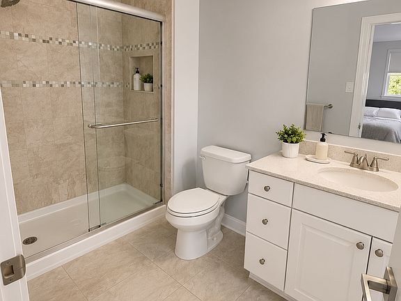 3rd image of 402 Danor Ct