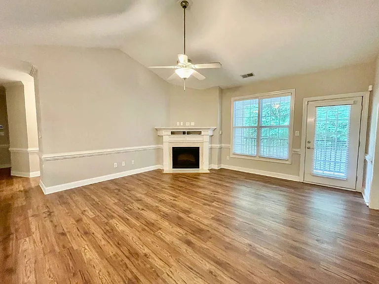206 Fountainhead Ln #201 — Photo 9