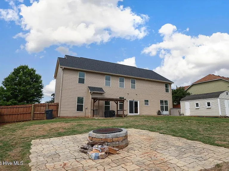 1421 Dooley Ln — Photo 33