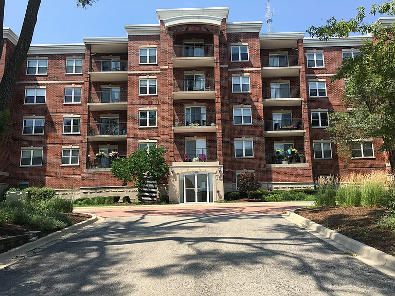 3400 N Old Arlington Heights Rd #301 — Photo 1