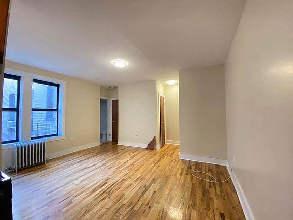 3rd image of 2111 Beekman Pl APT 4G
