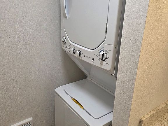 4th image of 6424 Mount Tacoma Dr SW #6424A