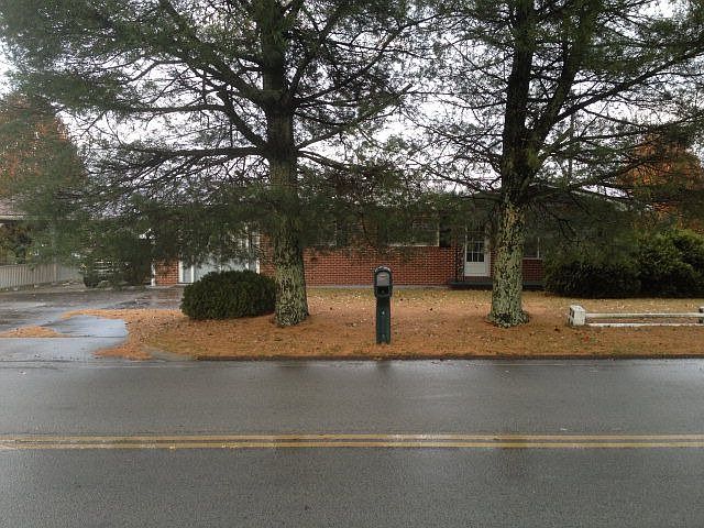 1st image of 46 Ivanhoe Ln