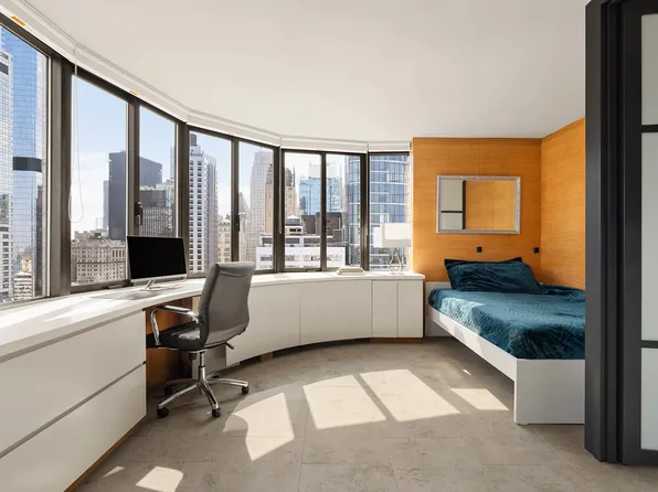 200 Rector Place image 7 of 15