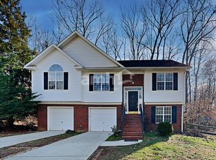 8111 Kingston Dr, Waxhaw, NC 28173