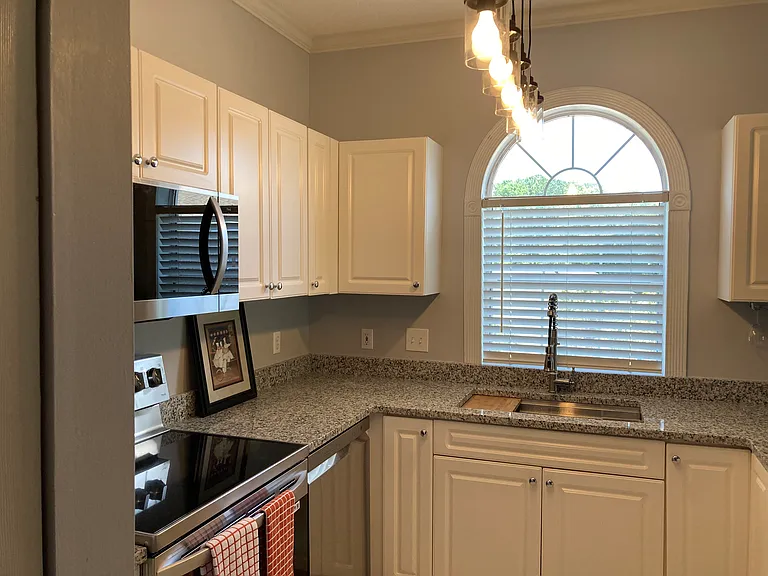 4291 Hibiscus Dr #1-301 — Photo 3