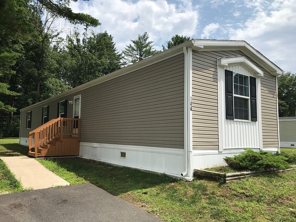 1st image of 144 Pine Haven Cir #68