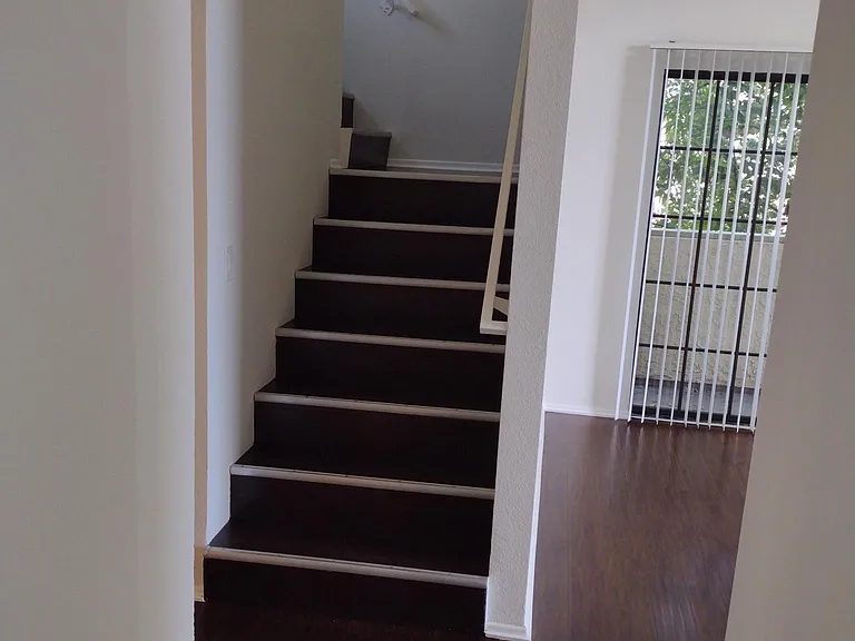 4343 Mammoth Ave #8 — Photo 11