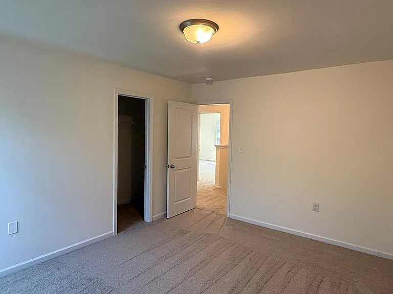 1933 Stoney Point Cir — Photo 16