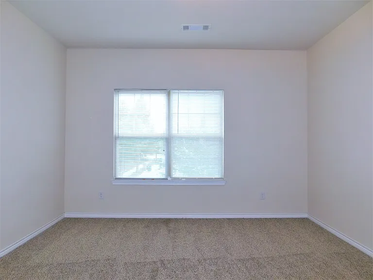 5404 Dolores Pl — Photo 14