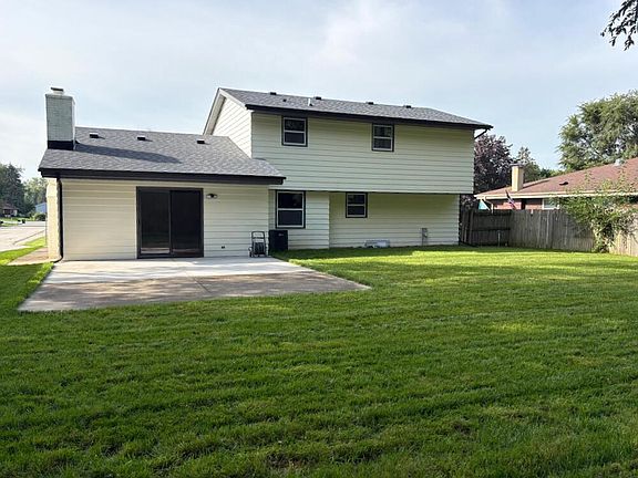 4th image of 8008 Gina DRIVE