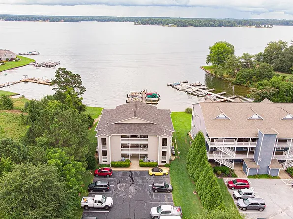 101F Bomber Ct, Ninety Six, SC 29666