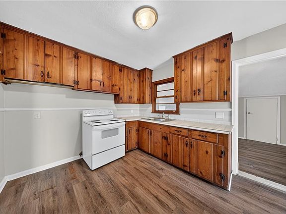 5th image of 3056 Pleasant Valley Rd