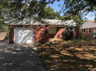 228 W Anita Dr, Haysville, KS 67060
