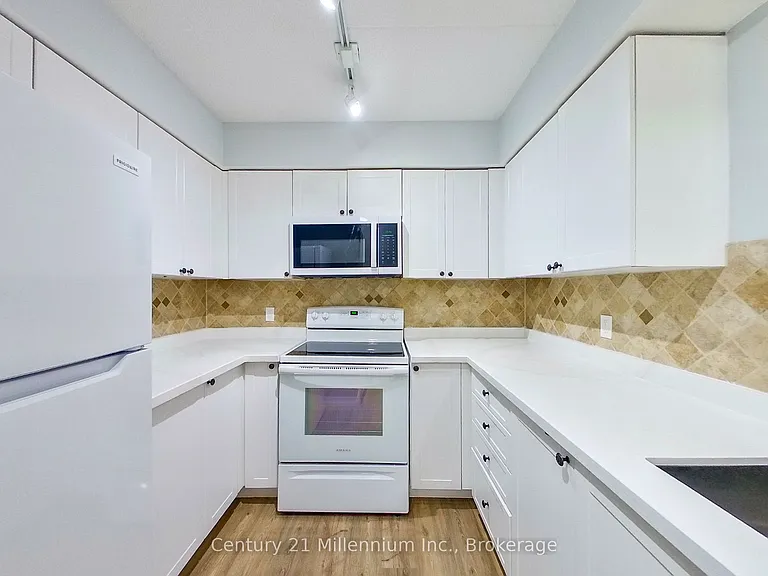 49 Trott Blvd #193 — Photo 10