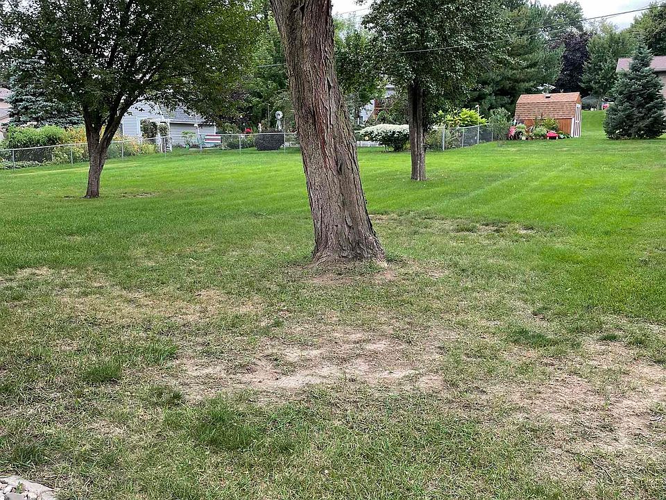 38 11th St SW, Le Mars, IA 51031 Zillow