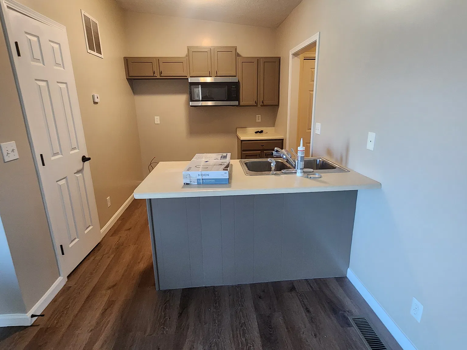 3 bed, 1170 sqft, $2,150 — Photo 4