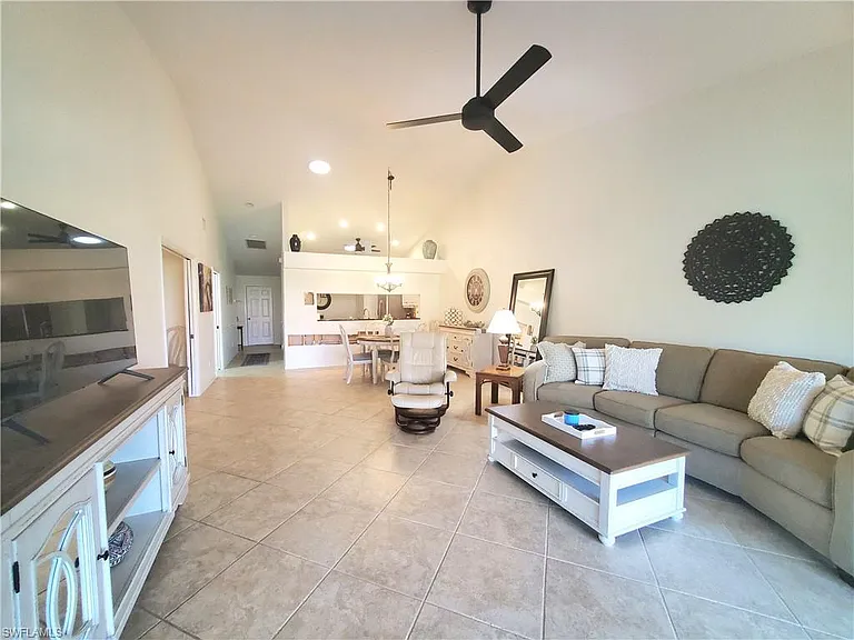 992 Marblehead Dr — Photo 10