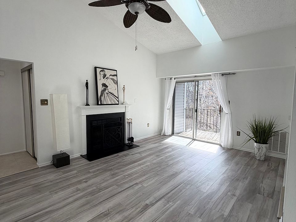 1st image of 12233 Stevenson Ct
