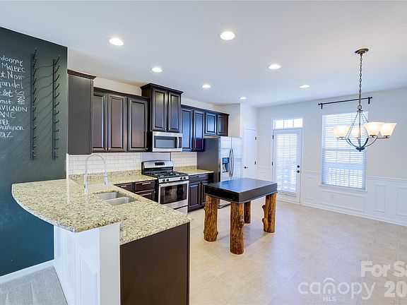 2nd image of 13828 Winmau Ln