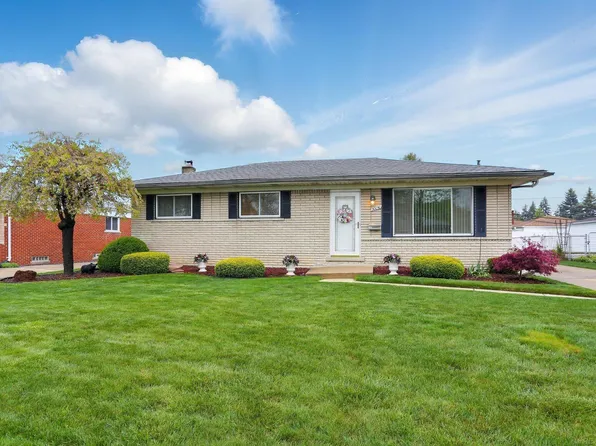 30050 Gloede Dr, Warren, MI 48088