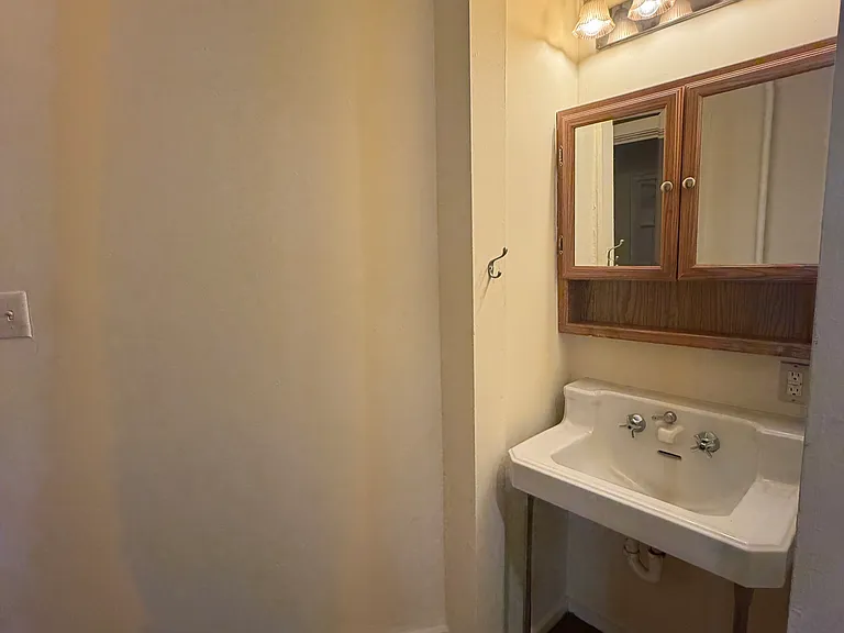 1356 E Olive Way #B2 — Photo 7