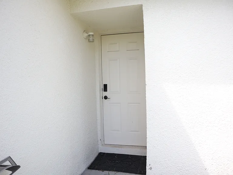 2951 Marbella Dr — Photo 44
